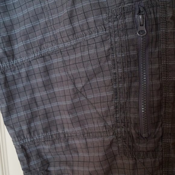 PRIVATE MEMBER plaid cargo short - Picture 3 of 8
